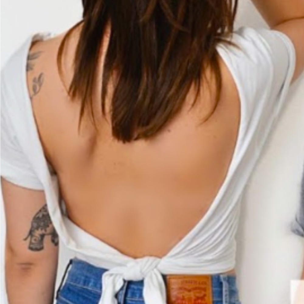 White t’s & levi cutoffs boho